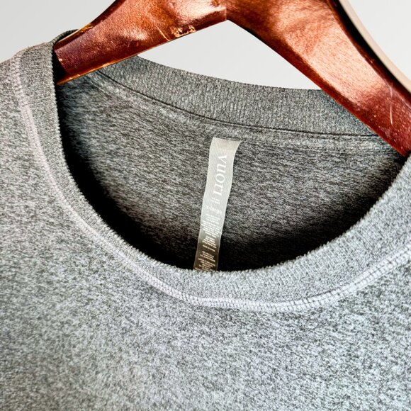 vuori Men's Ponto Performance Crew in Charcoal Heather - XL - Picture 12 of 15